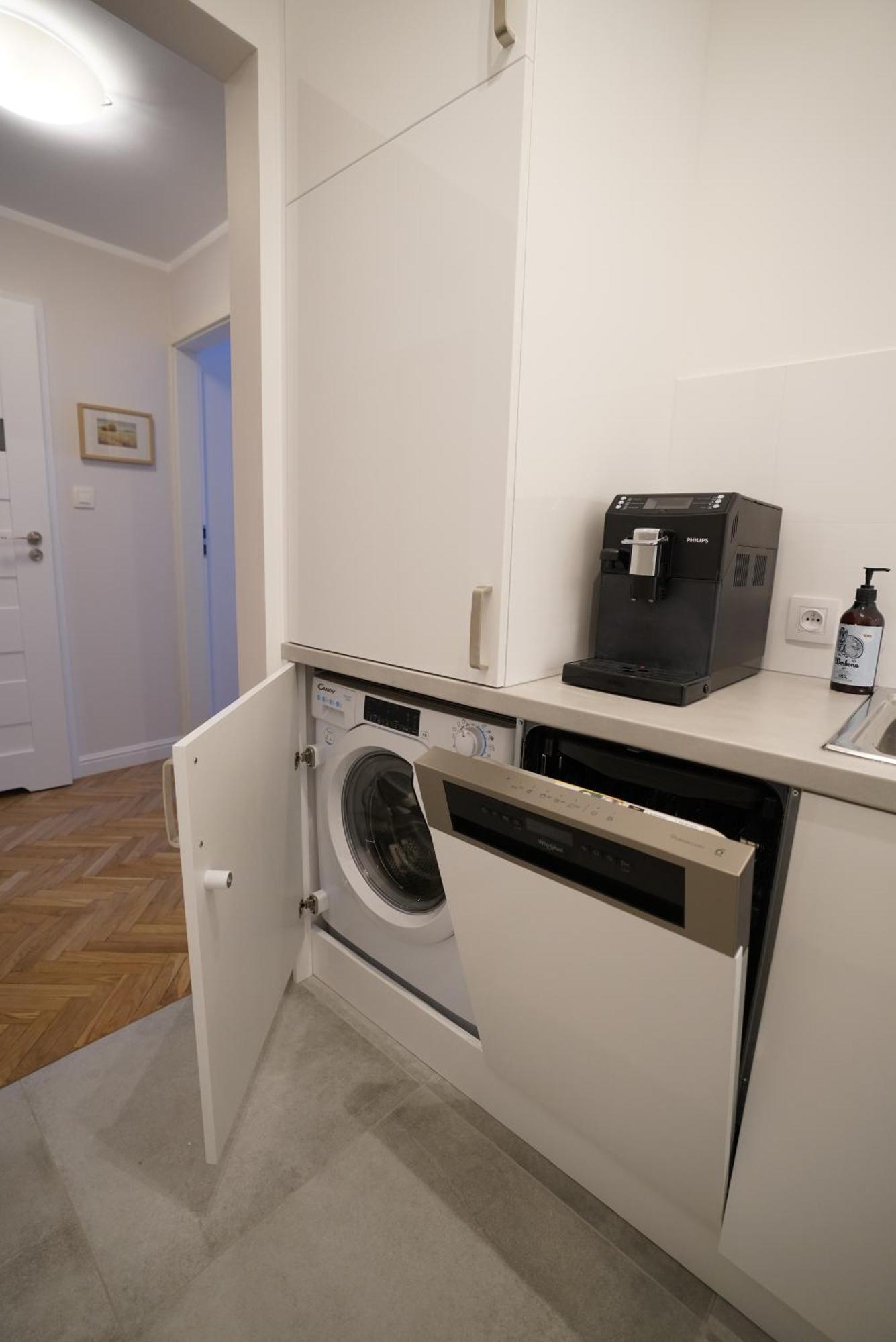 Apartament Gold 61 วอร์ซอ ภายนอก รูปภาพ
